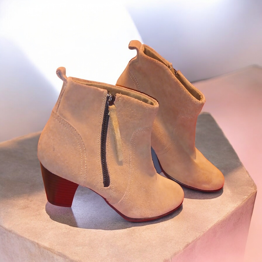 Sam & Libby Tan Ankle Boots with Zipper NWOT